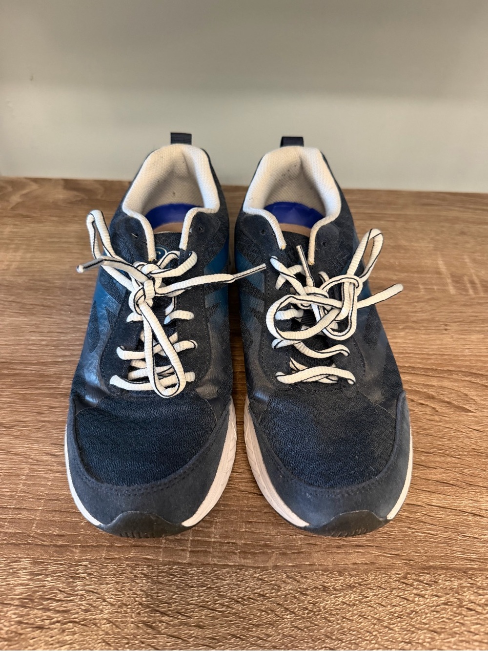 Dr. Scholl's Navy and White Women's Sneakers